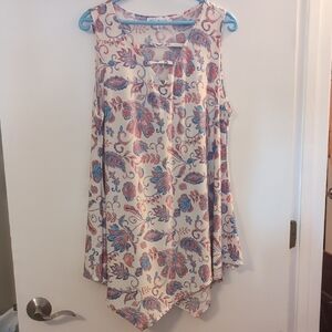 Floral Sleeveless Tunic Top